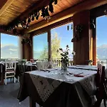 Tivet Hotel