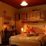 Tivet Hotel