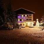 Tivet Otel 3*